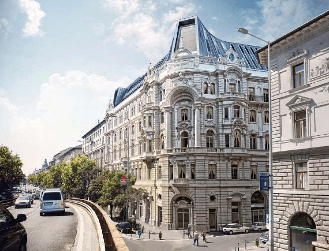 Eiffel Palace