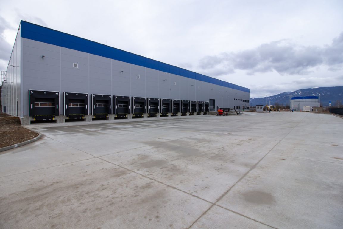 Industrial_Park_Warehouse_BESICO_Martin_3.jpg