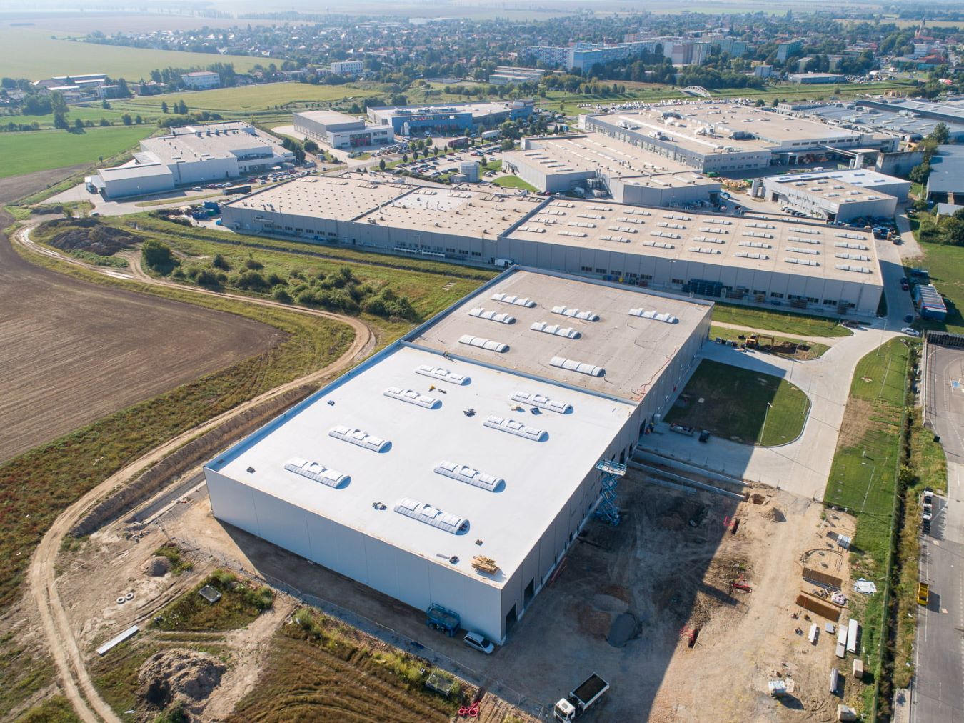 Industrial_Park_Warehouse_BESICO_Vrable.jpg