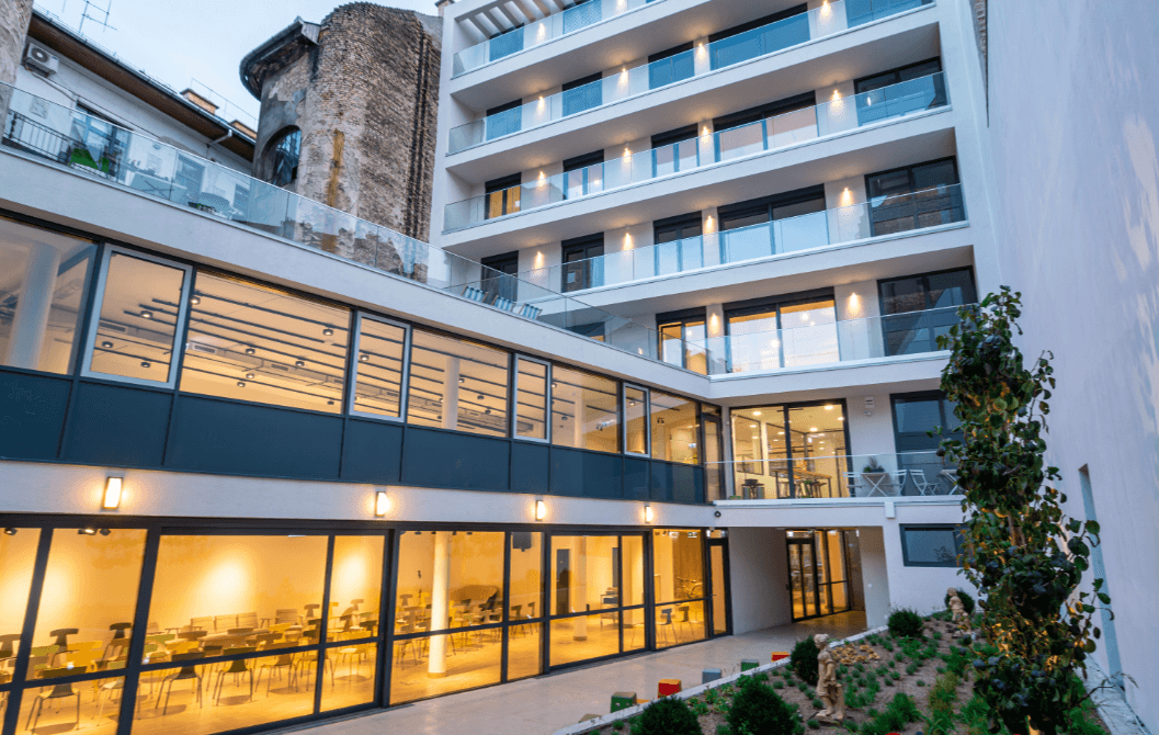 LOFFICE Irodaház - Salétrom utca