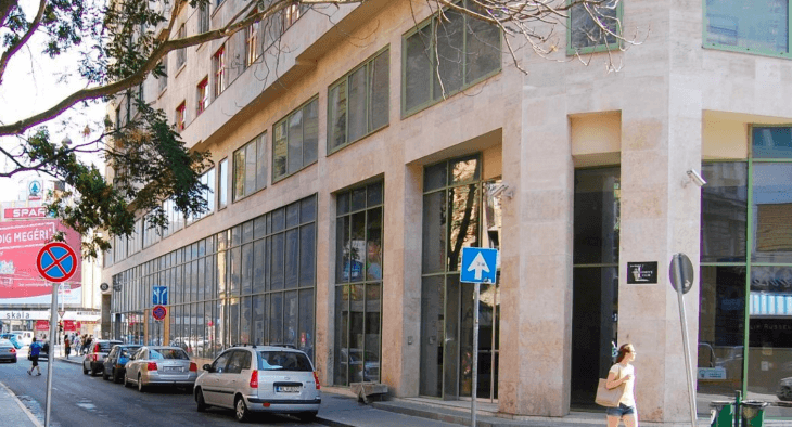 D33 Business Center