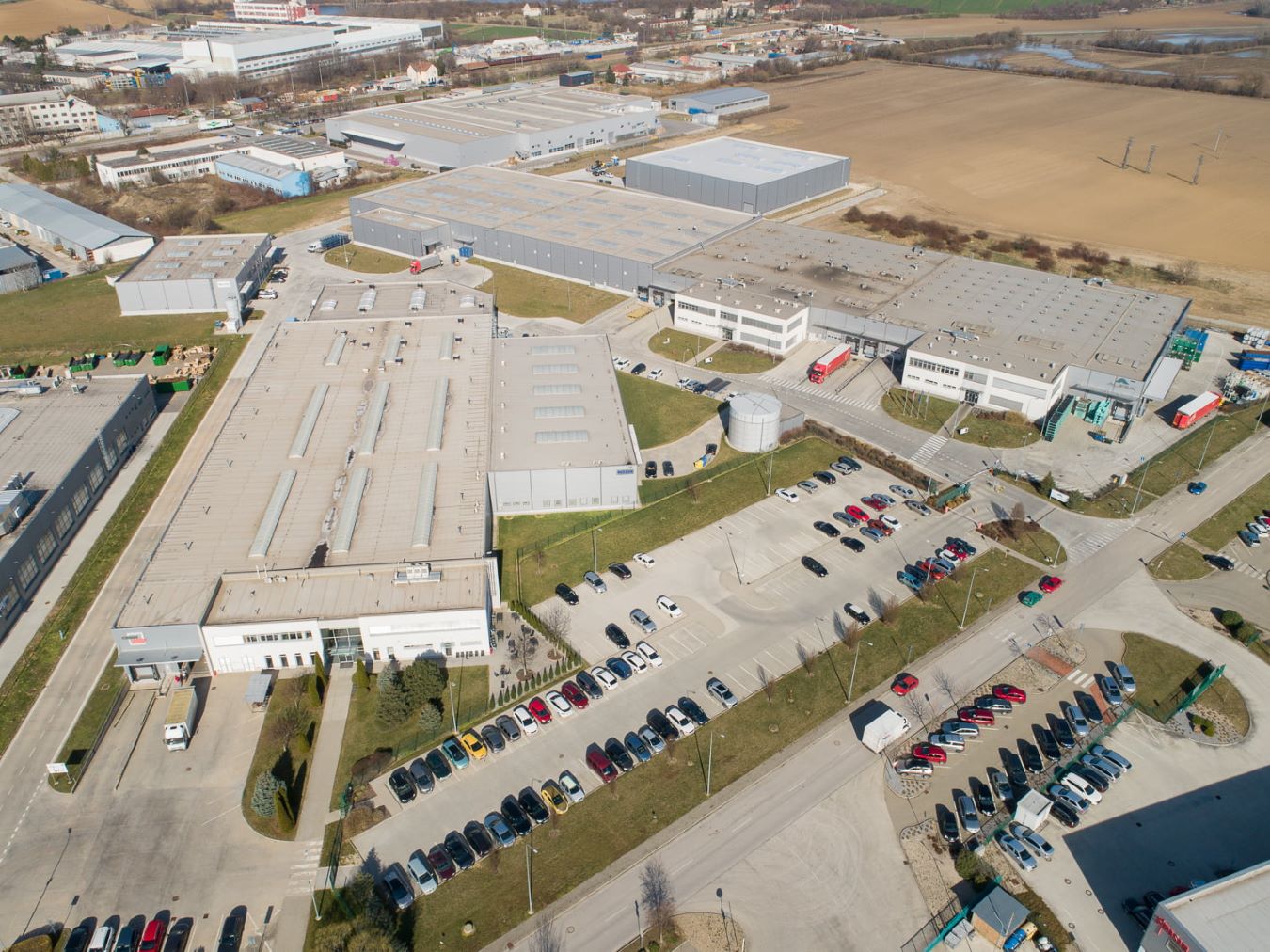 Industrial_Park_Warehouse_BESICO_Vrable.jpg