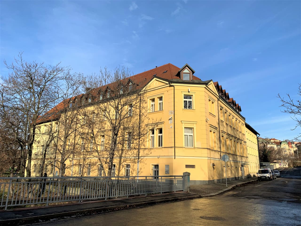 Závišova 5