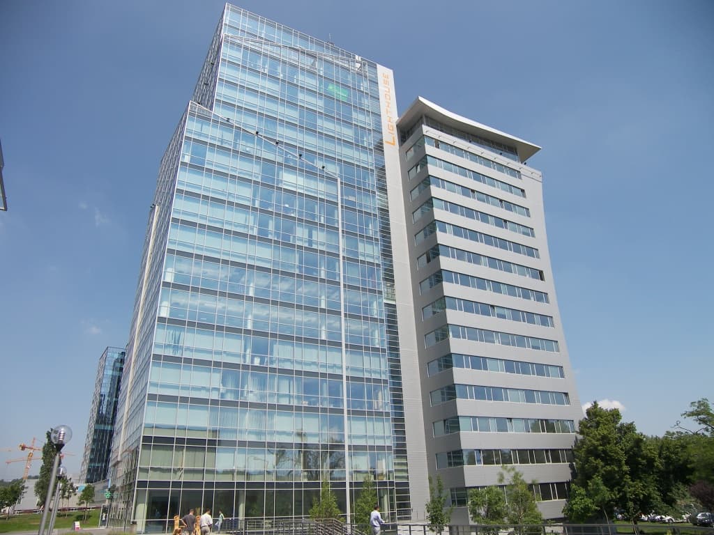 Lighthouse - building B