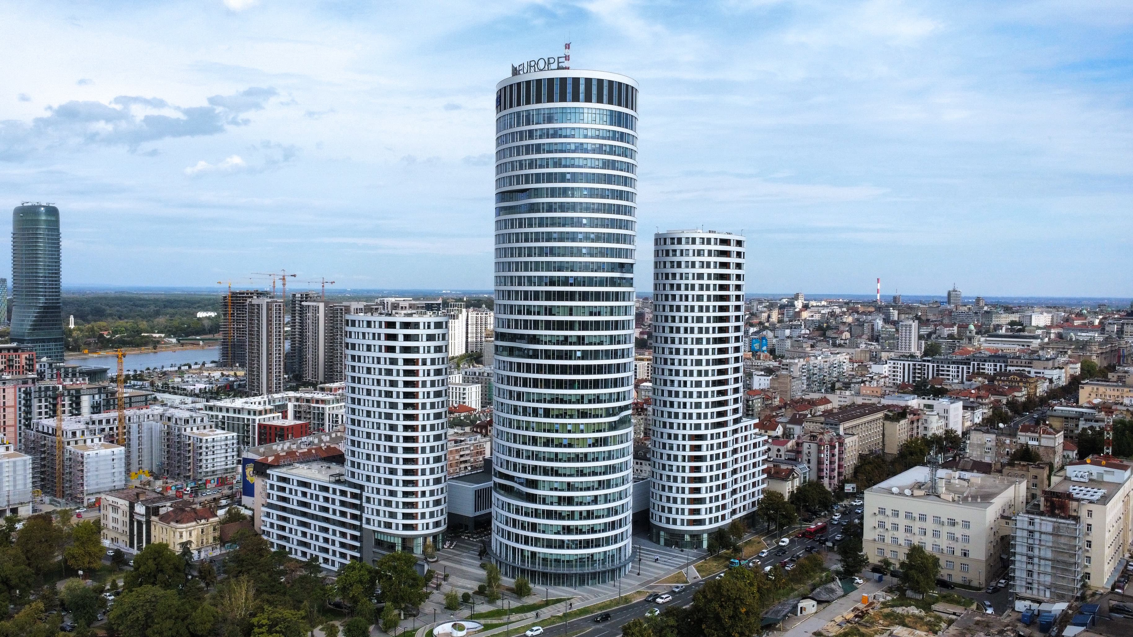 Skyline AFI Tower