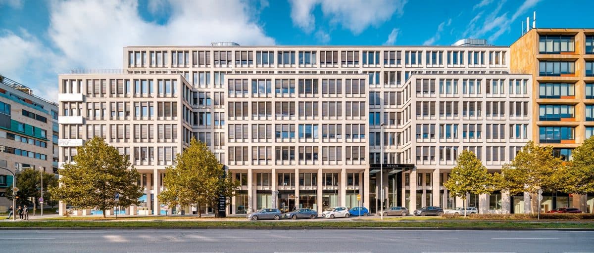 Rohan Business Center